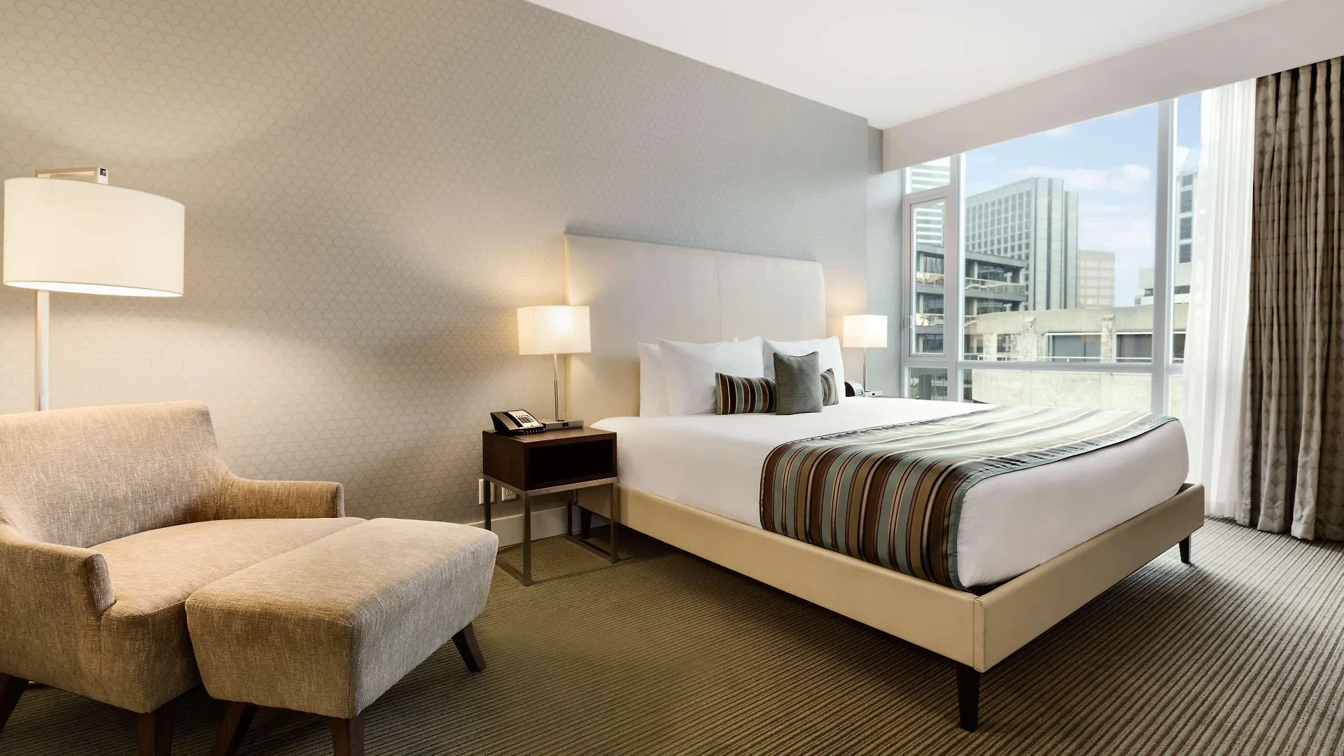 ****  Coast Coal Harbour Vancouver Hotel by APA Canada