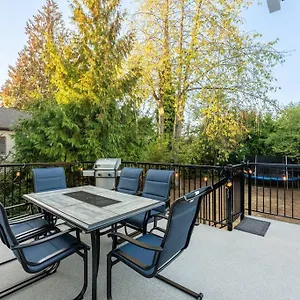 Amazing House In The Heart Of Dt/yvr/ubc Vancouver