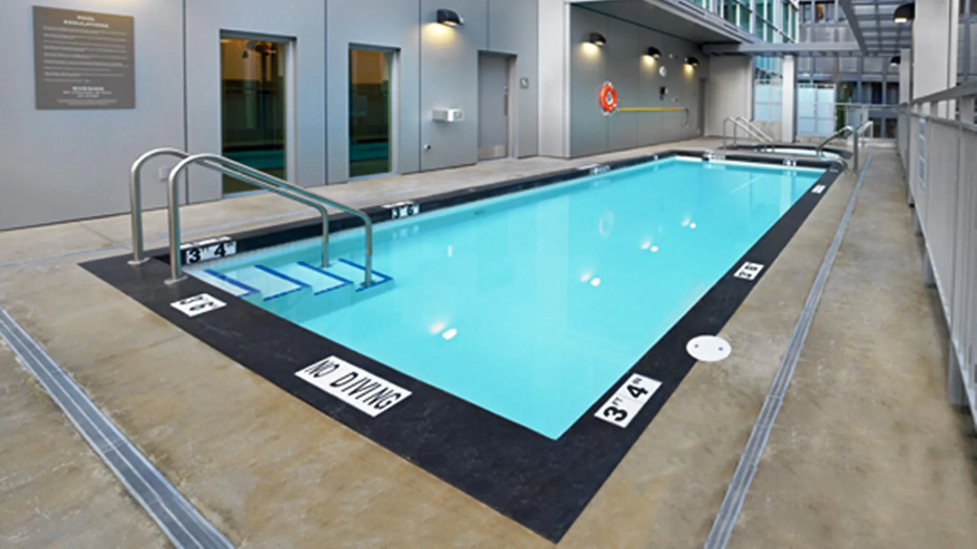 Coast Coal Harbour Vancouver Hotel By Apa 4*,  Canada