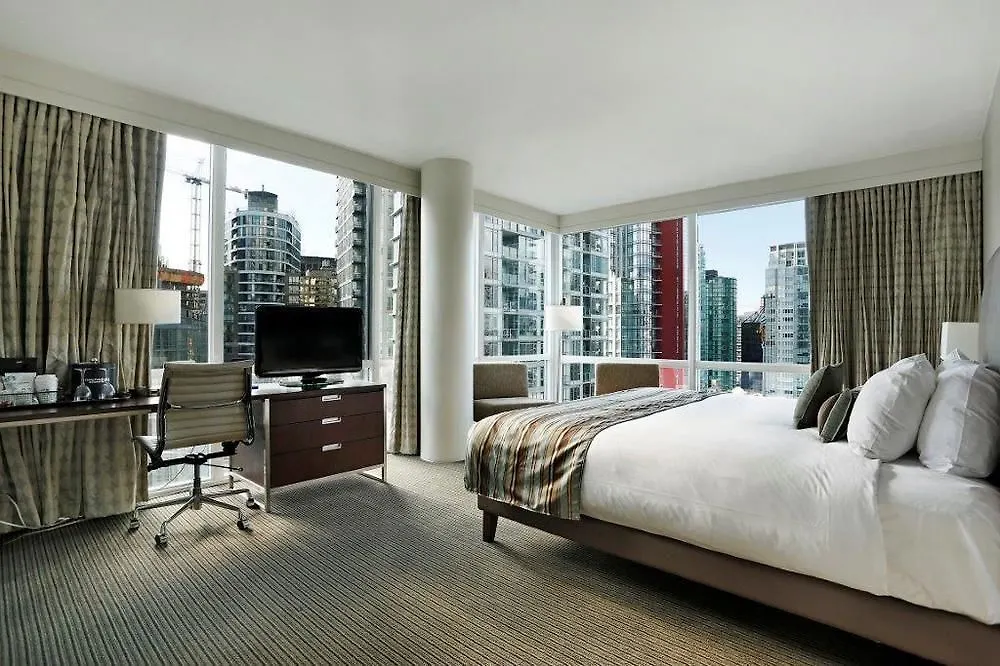 Coast Coal Harbour Vancouver Hotel By Apa